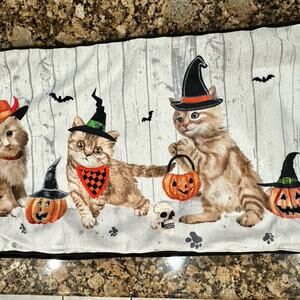 Halloween Table Runner, Cat Table Runner, Halloween Decor